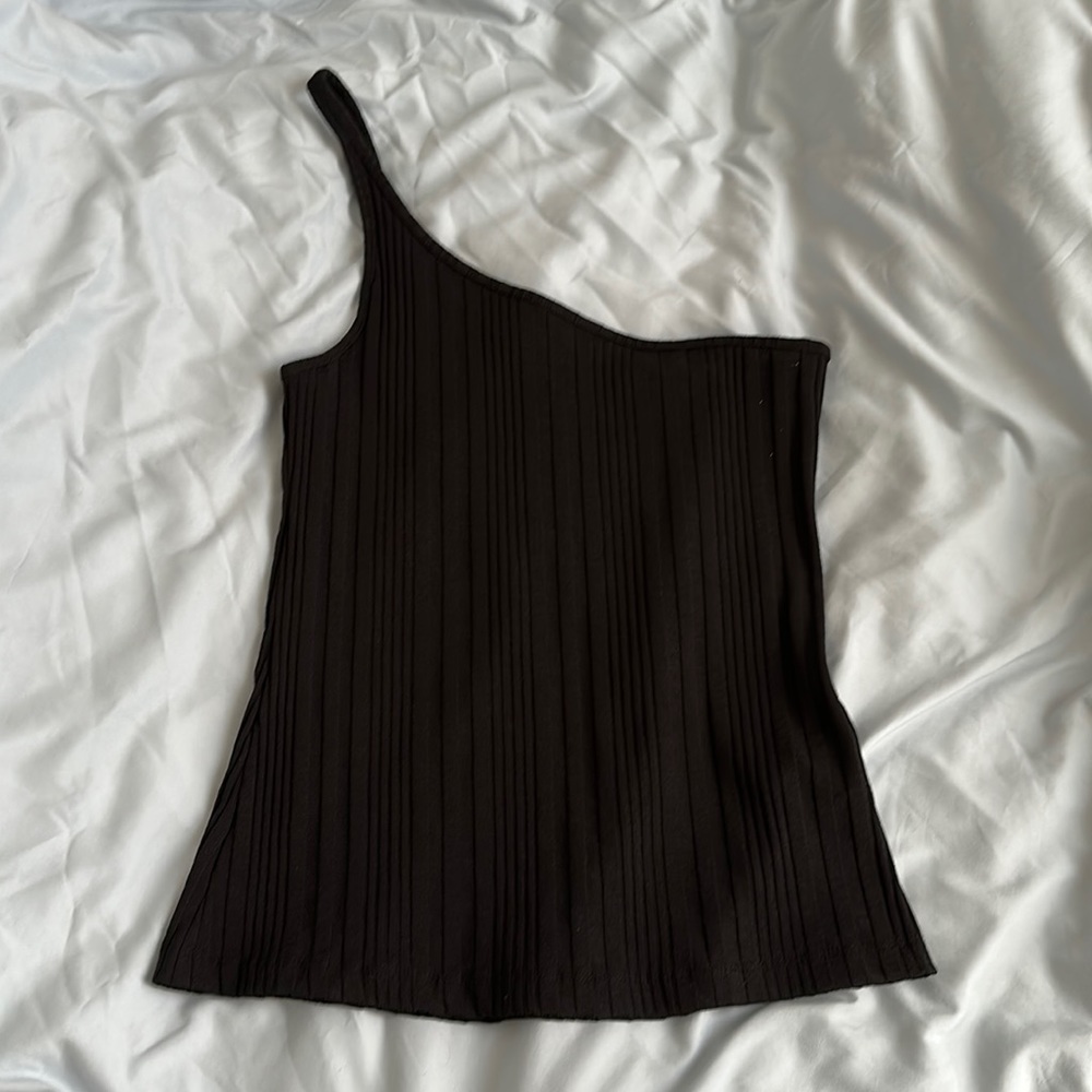 One shoulder black tank top
